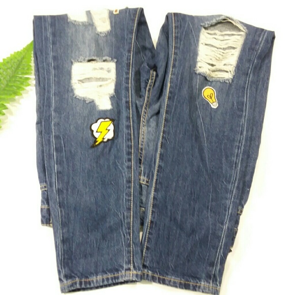 NWT Forever 21 Boyfreind Jeans Distressed- Patches - Picture 3 of 7